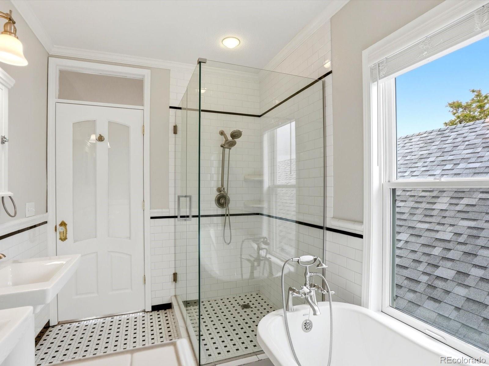 MLS Image #32 for 2440  stout street,denver, Colorado