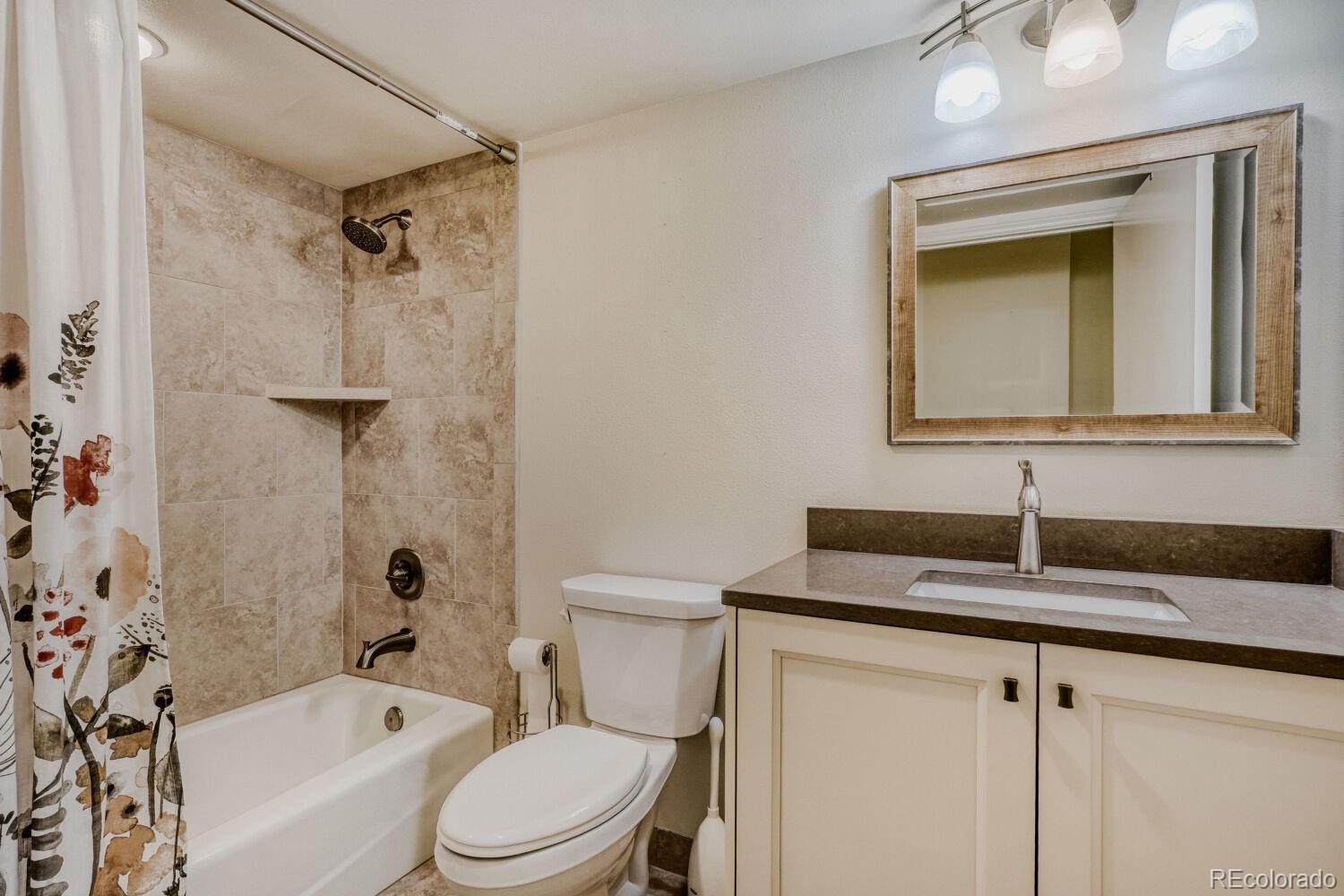 MLS Image #10 for 1551  larimer street 2504,denver, Colorado