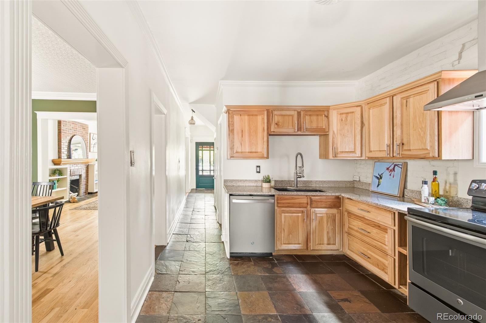 MLS Image #14 for 3015  california street,denver, Colorado