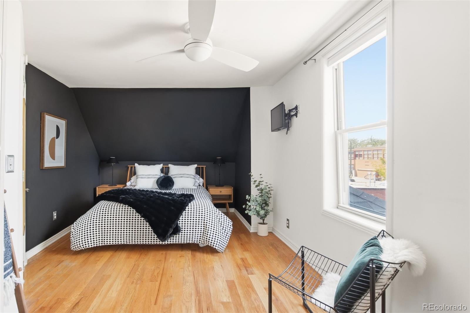 MLS Image #21 for 3015  california street,denver, Colorado