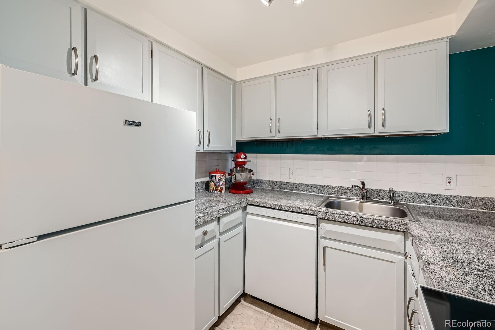 MLS Image #10 for 1260  york street,denver, Colorado