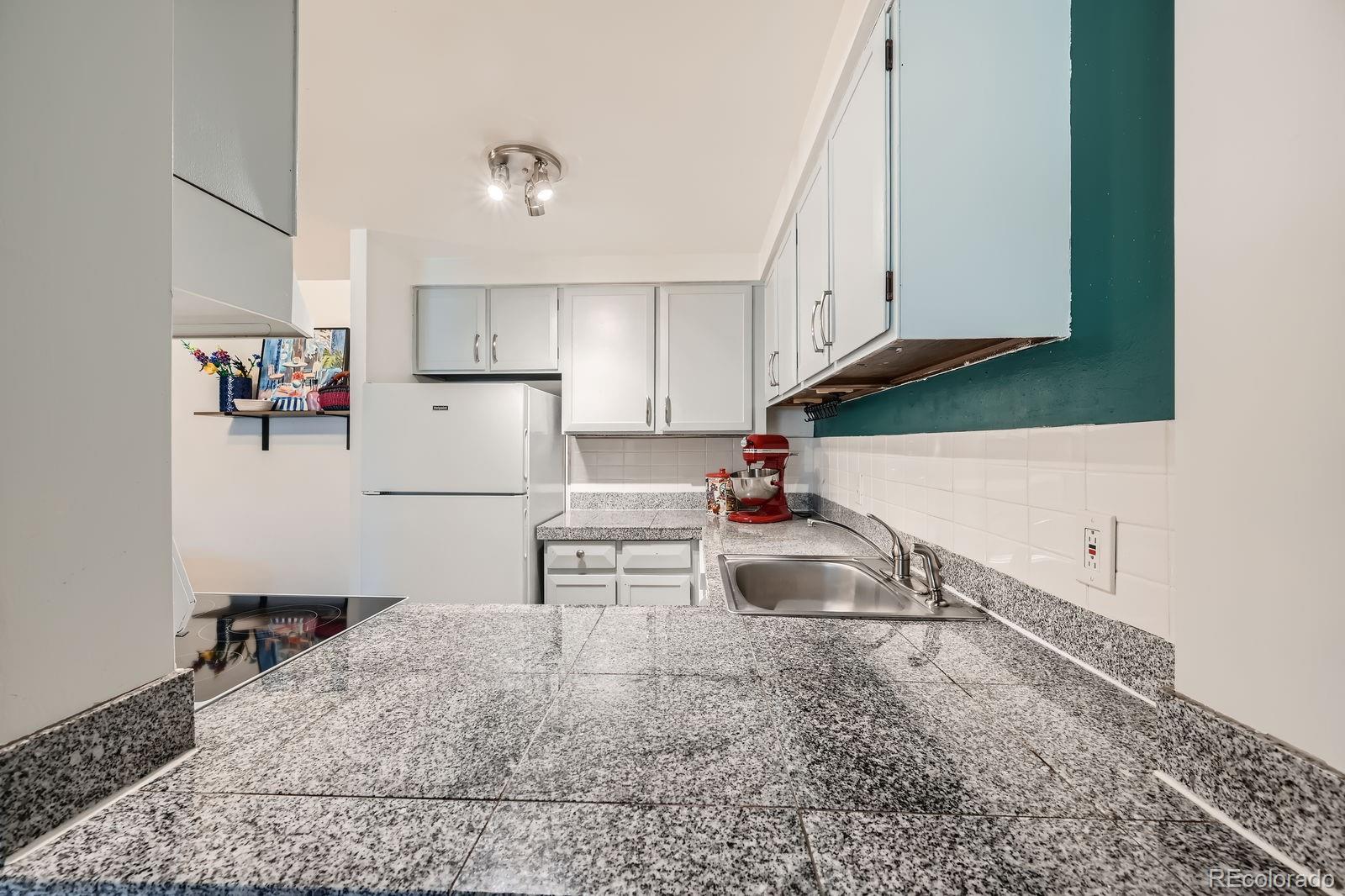 MLS Image #12 for 1260  york street,denver, Colorado
