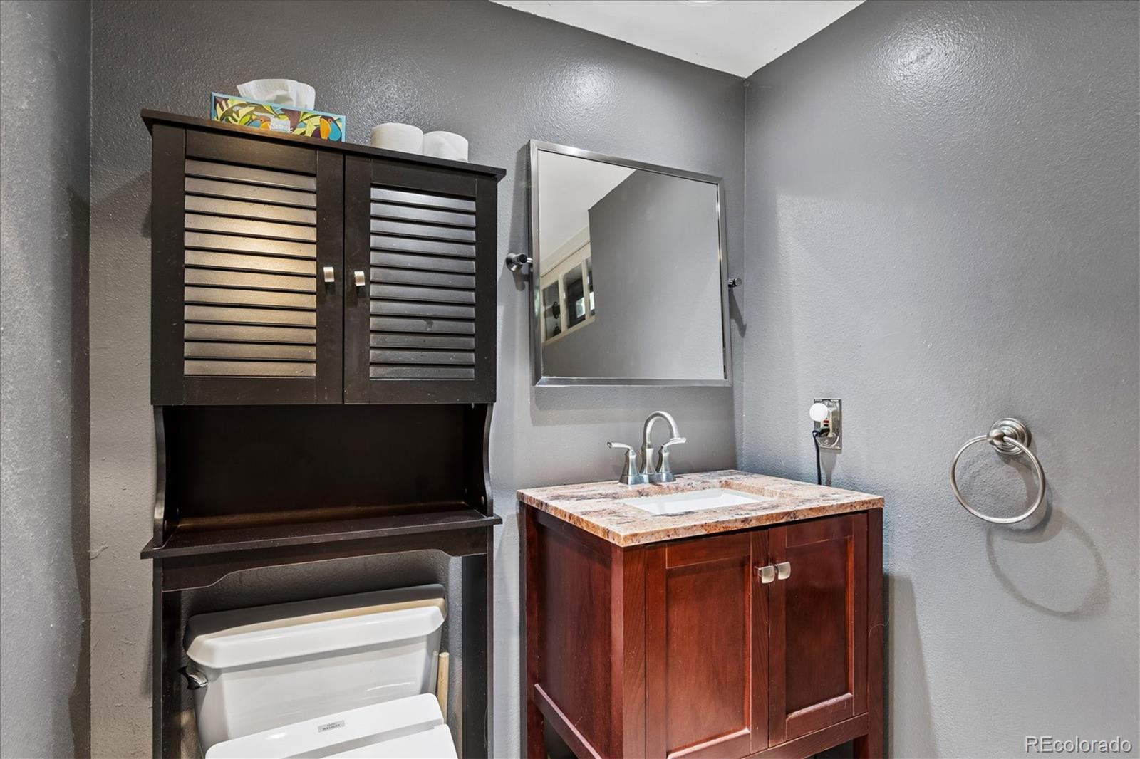MLS Image #17 for 1400  elm street,denver, Colorado