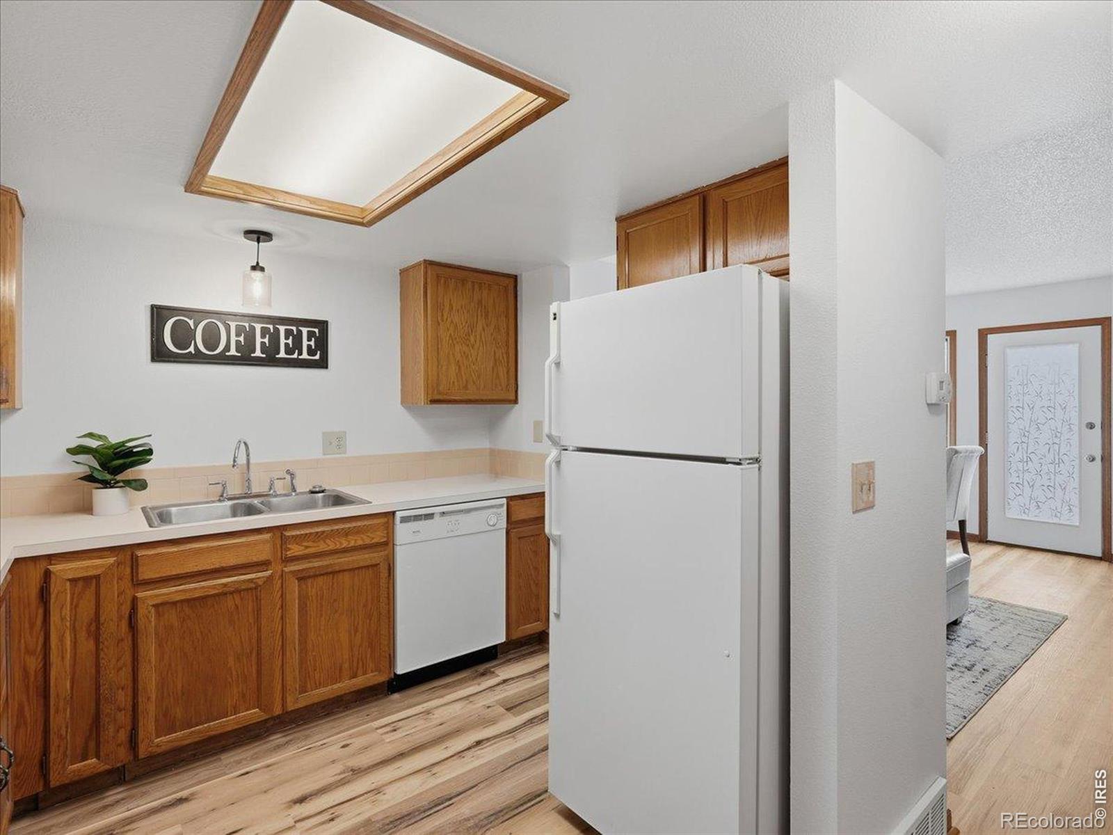 MLS Image #11 for 244 e 42nd street,loveland, Colorado