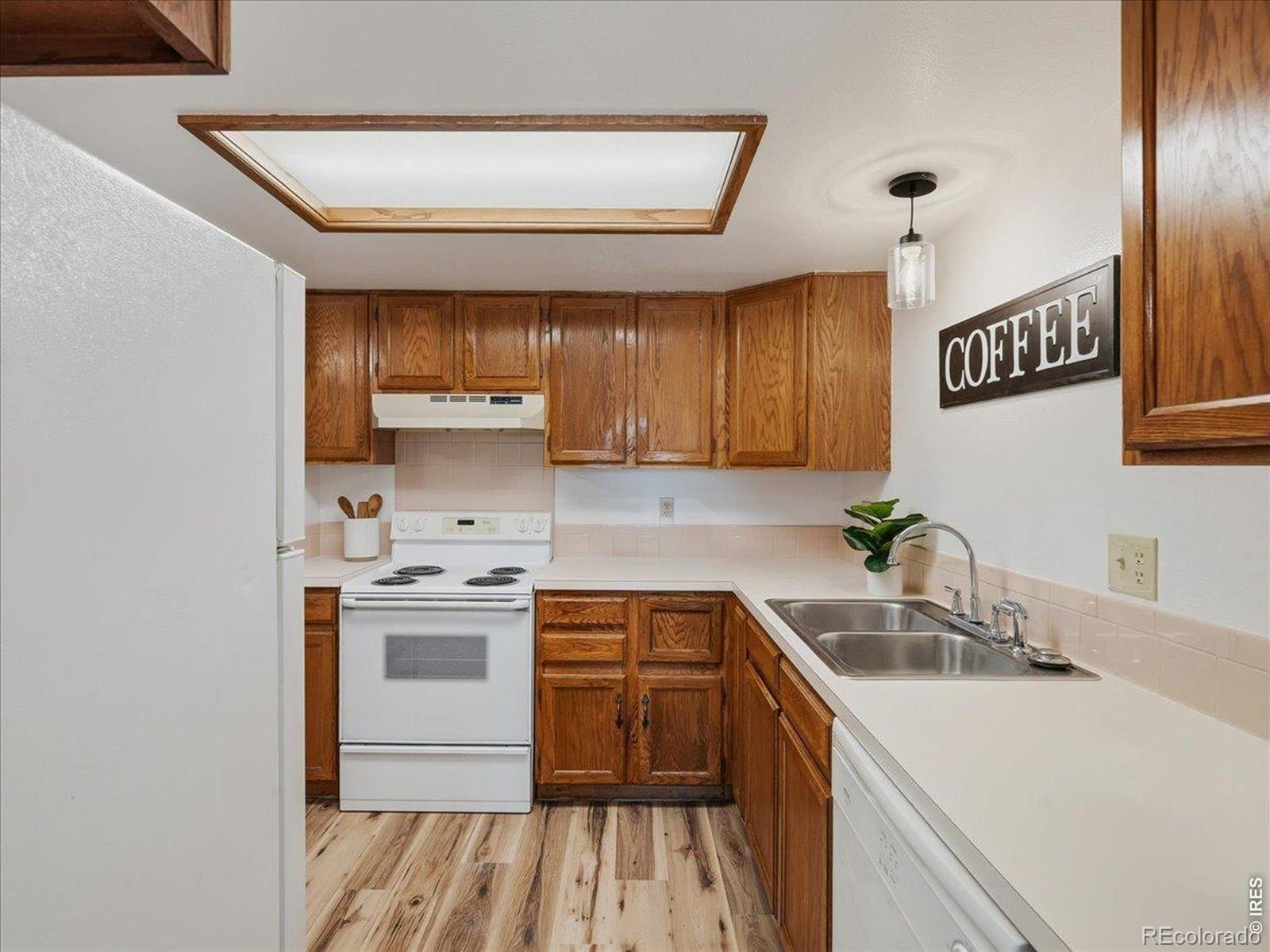 MLS Image #9 for 244 e 42nd street,loveland, Colorado