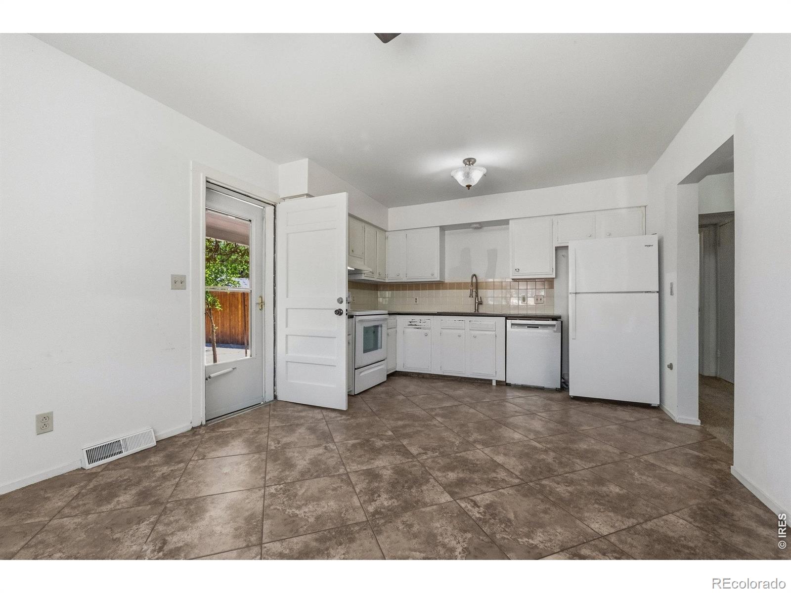 MLS Image #23 for 711  custer street,brush, Colorado