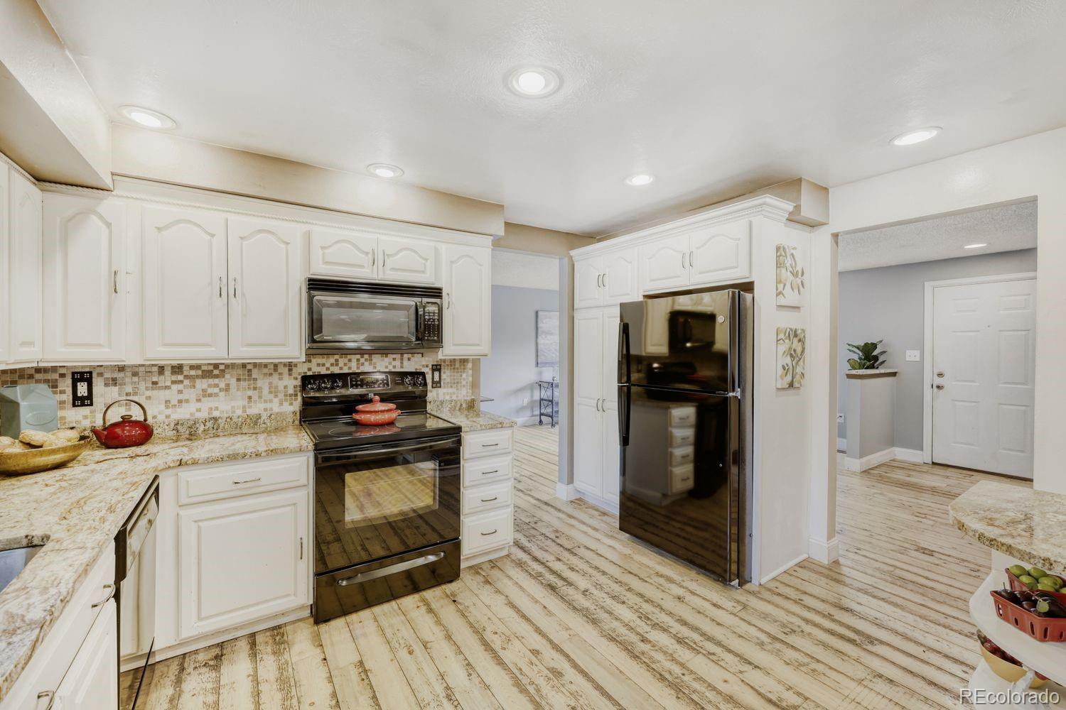 MLS Image #10 for 6893  gray circle,arvada, Colorado