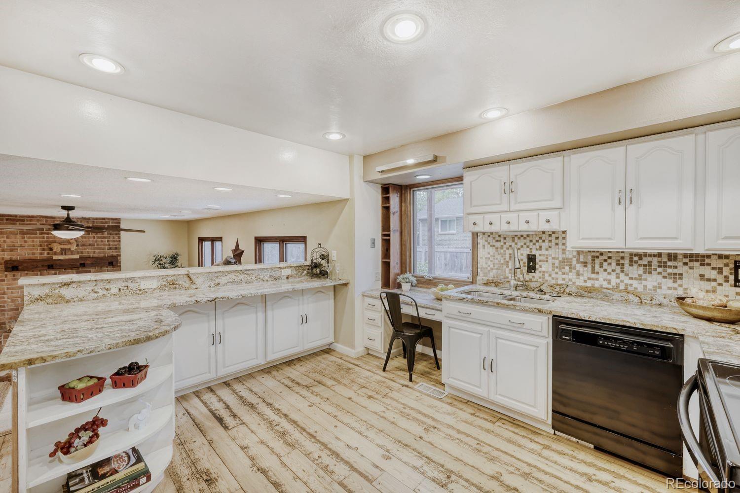 MLS Image #11 for 6893  gray circle,arvada, Colorado