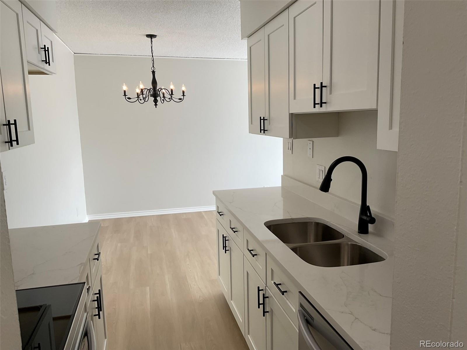 MLS Image #11 for 7495 e quincy avenue,denver, Colorado