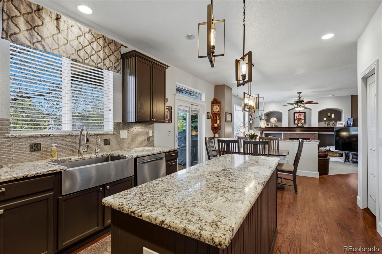 MLS Image #12 for 6102 s tempe way,aurora, Colorado