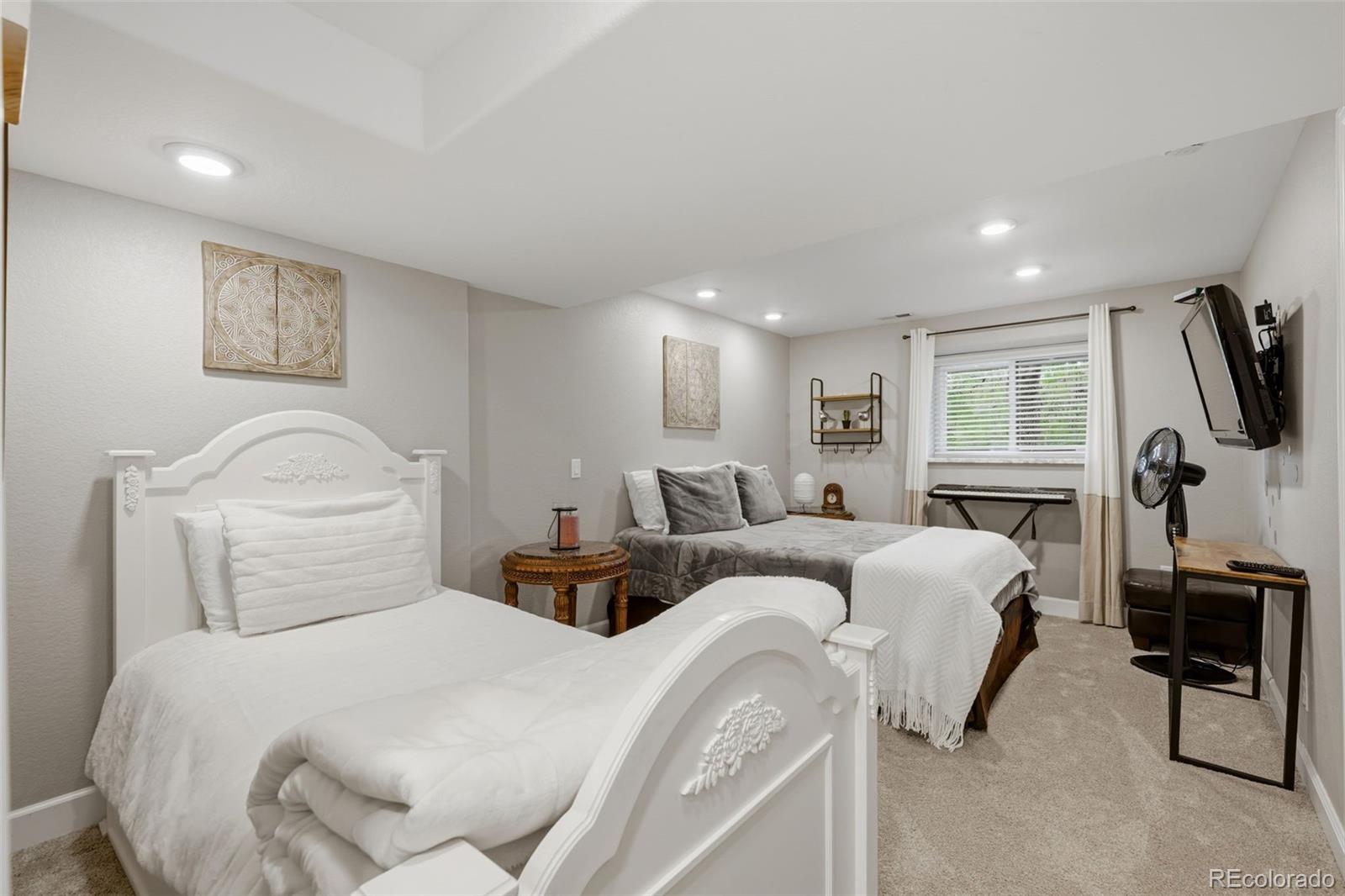 MLS Image #34 for 6102 s tempe way,aurora, Colorado