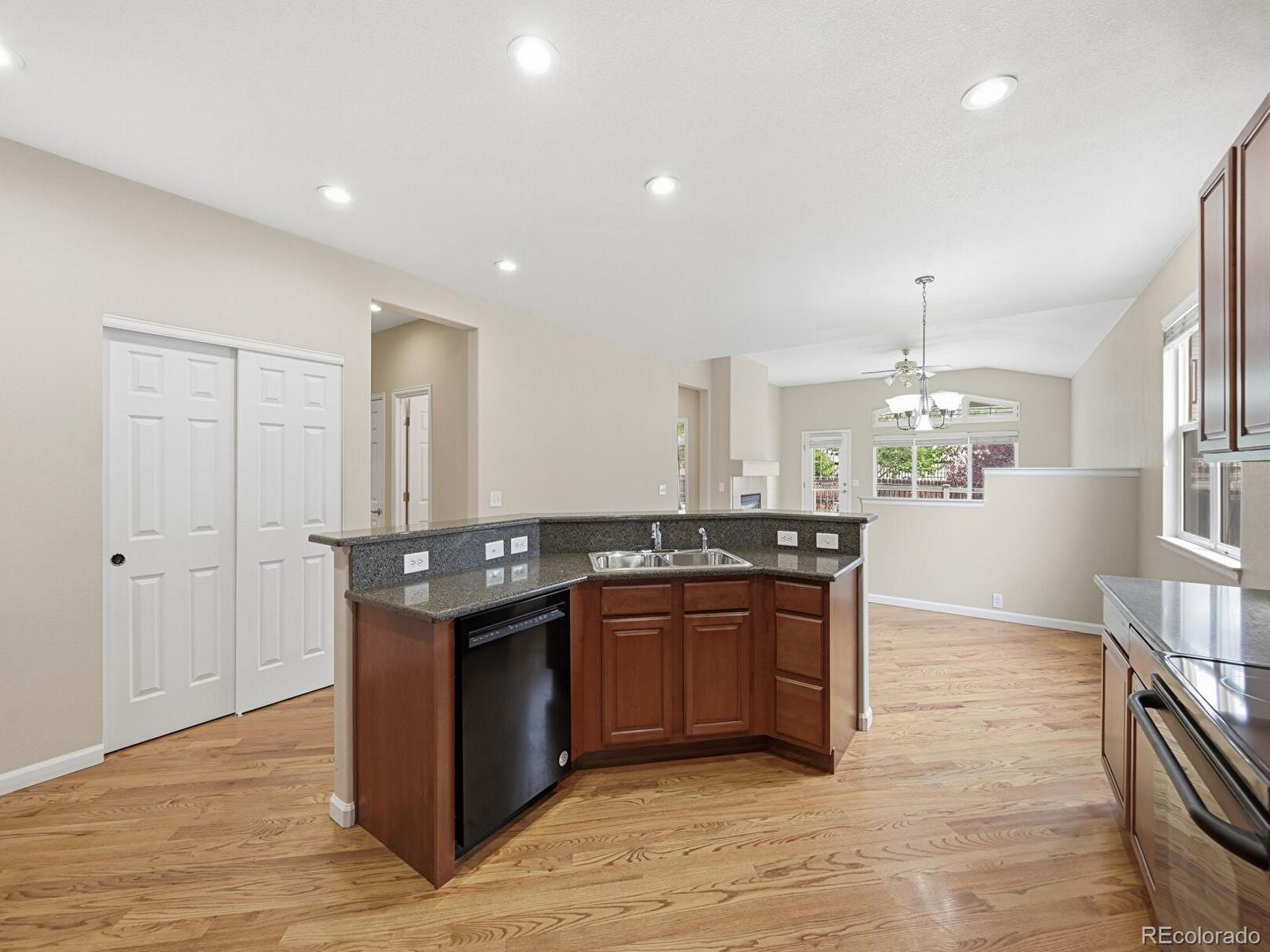MLS Image #11 for 5949 e 114th avenue,thornton, Colorado