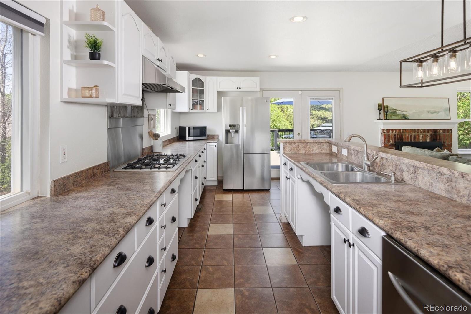 MLS Image #8 for 8655 e phillips avenue,centennial, Colorado