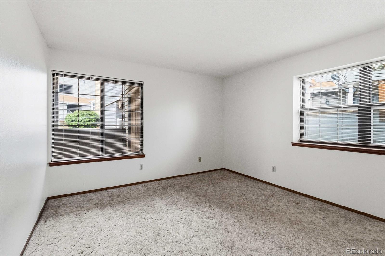 MLS Image #13 for 923 s zeno way 104,aurora, Colorado