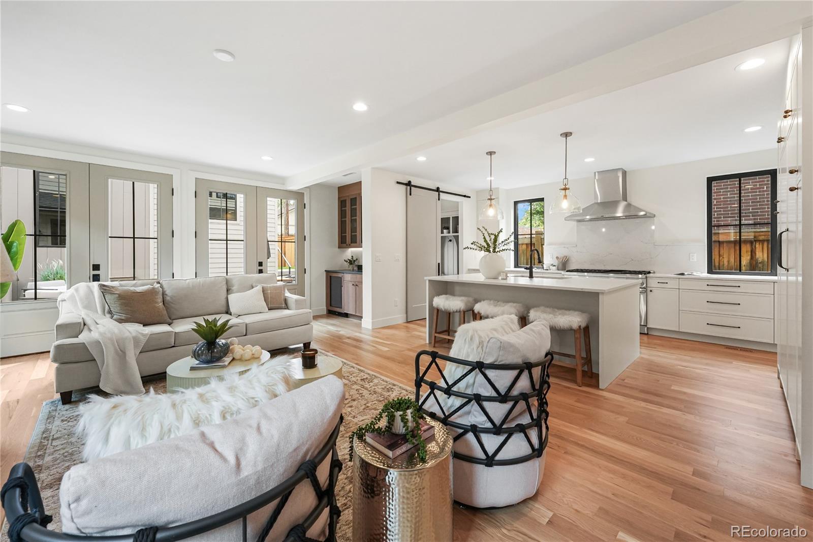 MLS Image #13 for 1060 s ogden street,denver, Colorado
