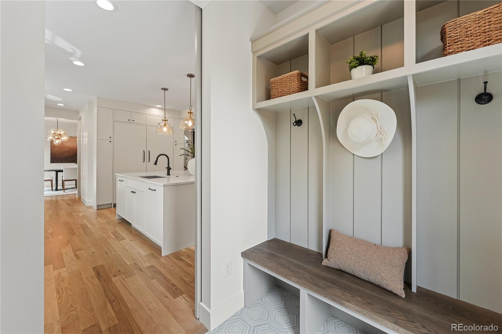 MLS Image #17 for 1060 s ogden street,denver, Colorado