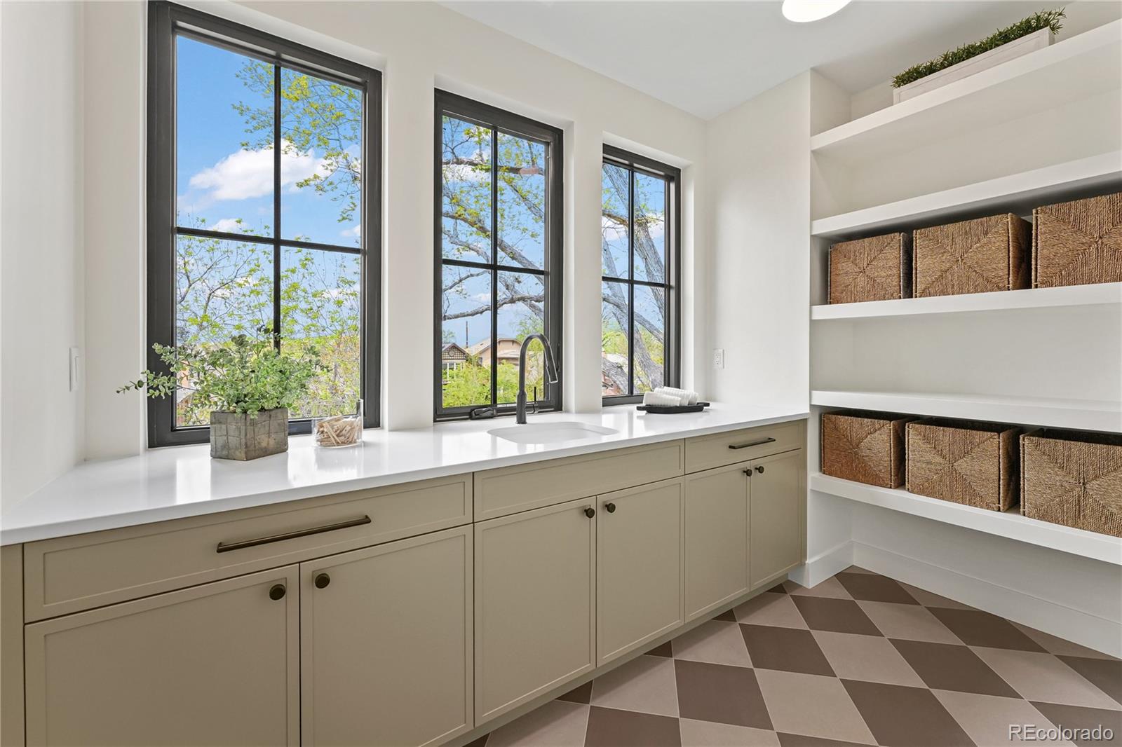 MLS Image #24 for 1060 s ogden street,denver, Colorado