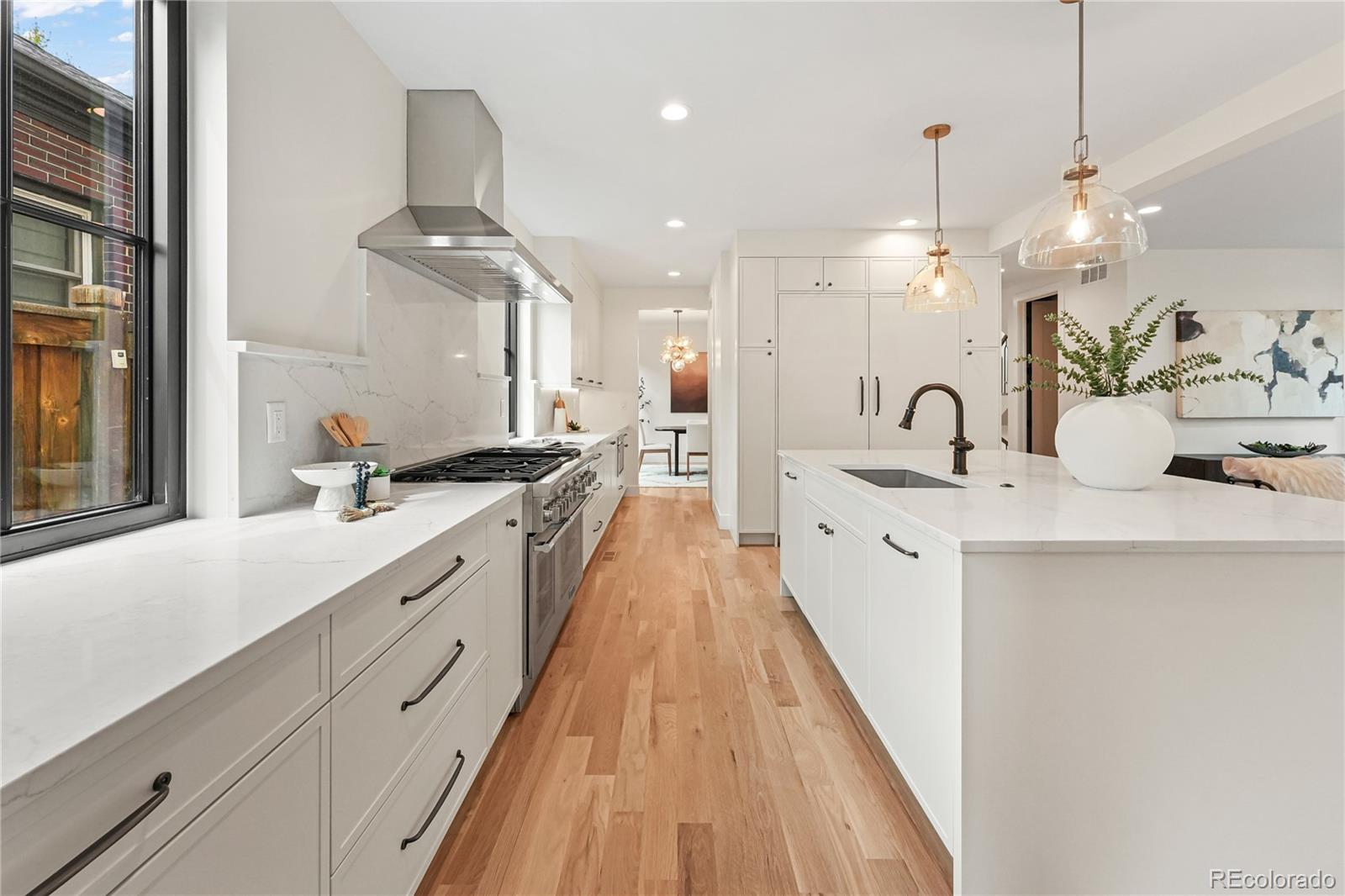 MLS Image #8 for 1060 s ogden street,denver, Colorado
