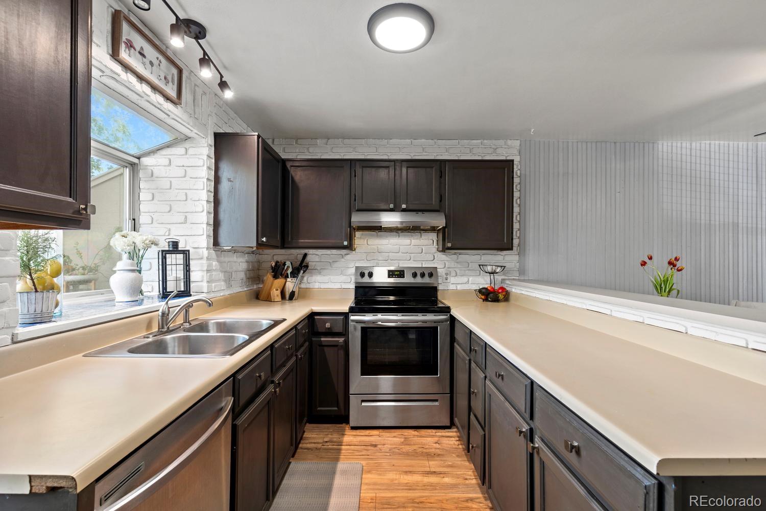 MLS Image #7 for 9691 w chatfield avenue,littleton, Colorado