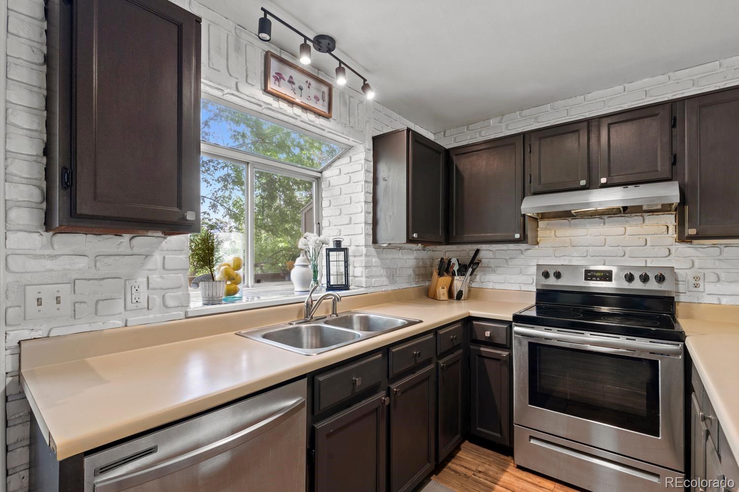 MLS Image #9 for 9691 w chatfield avenue,littleton, Colorado