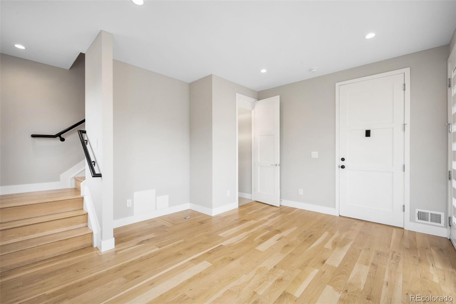 MLS Image #3 for 3101 w 18th avenue,denver, Colorado