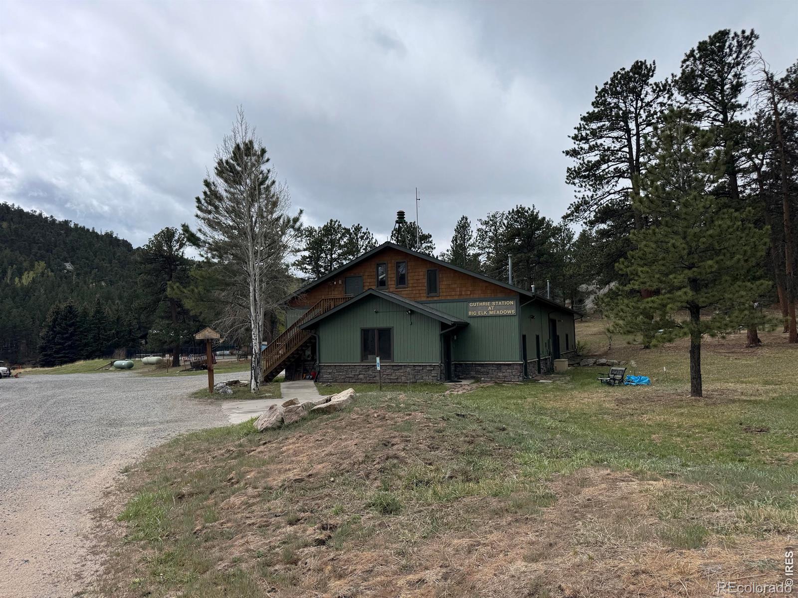 MLS Image #37 for 527  hemlock drive,lyons, Colorado