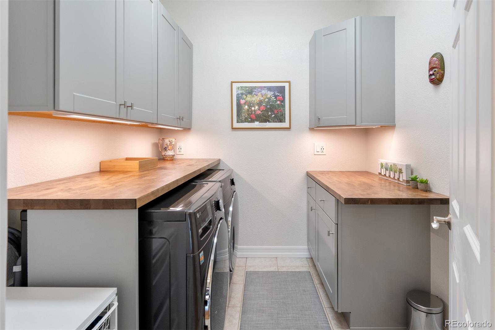 MLS Image #12 for 2425 s monroe street,denver, Colorado