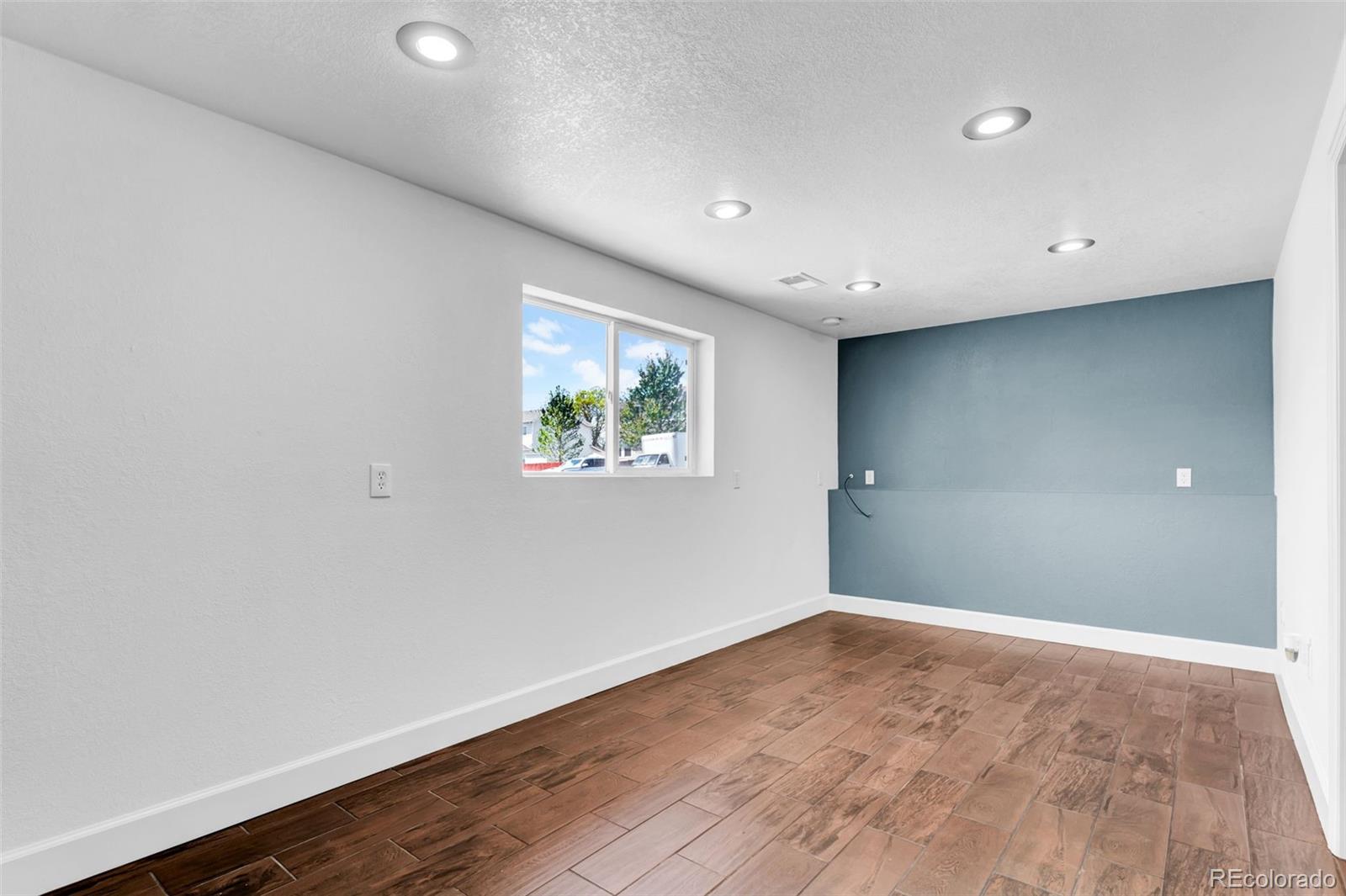 MLS Image #15 for 441 e 78th place,denver, Colorado