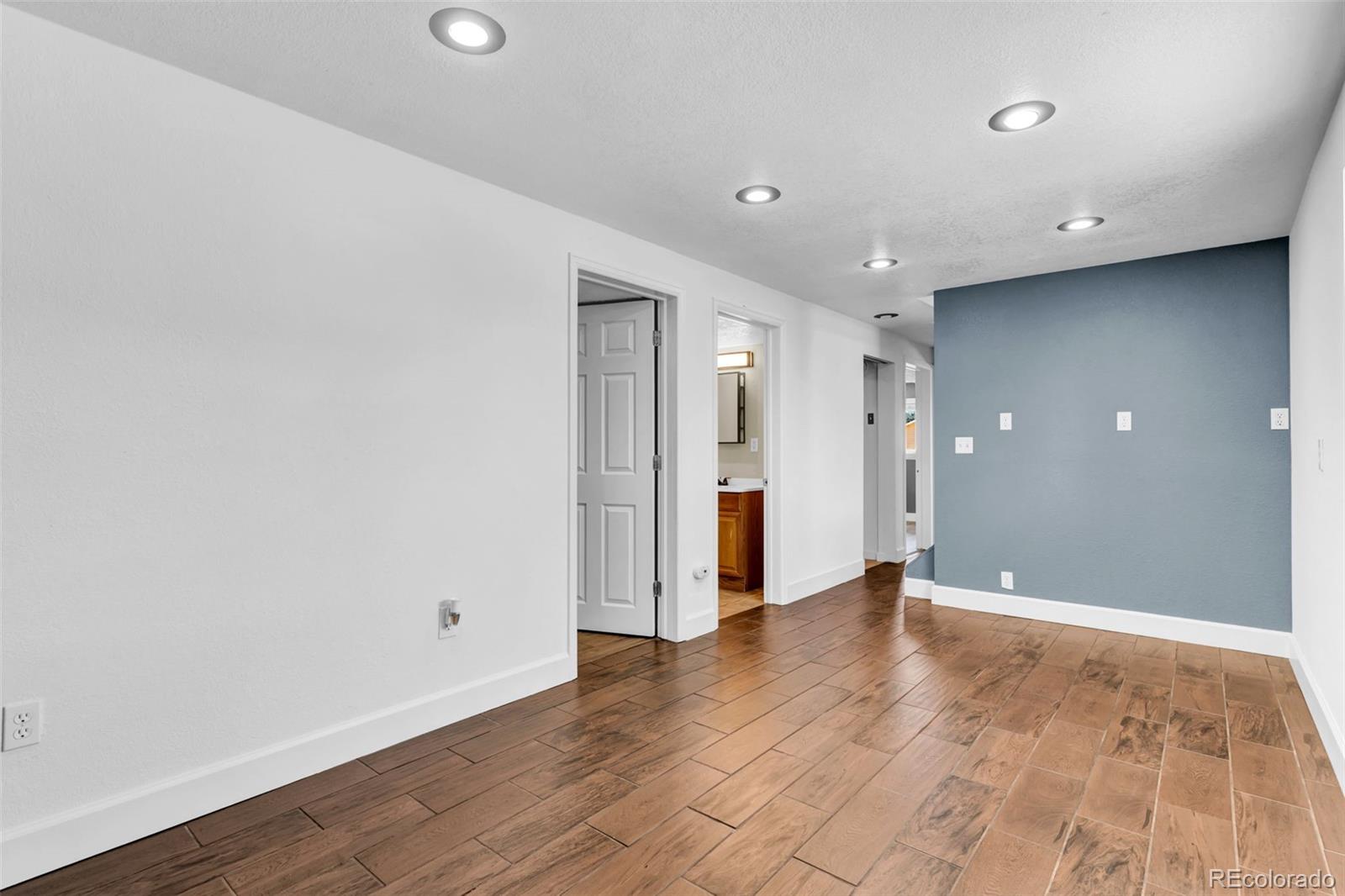 MLS Image #16 for 441 e 78th place,denver, Colorado