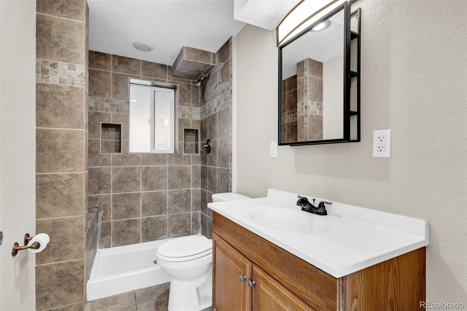 MLS Image #19 for 441 e 78th place,denver, Colorado
