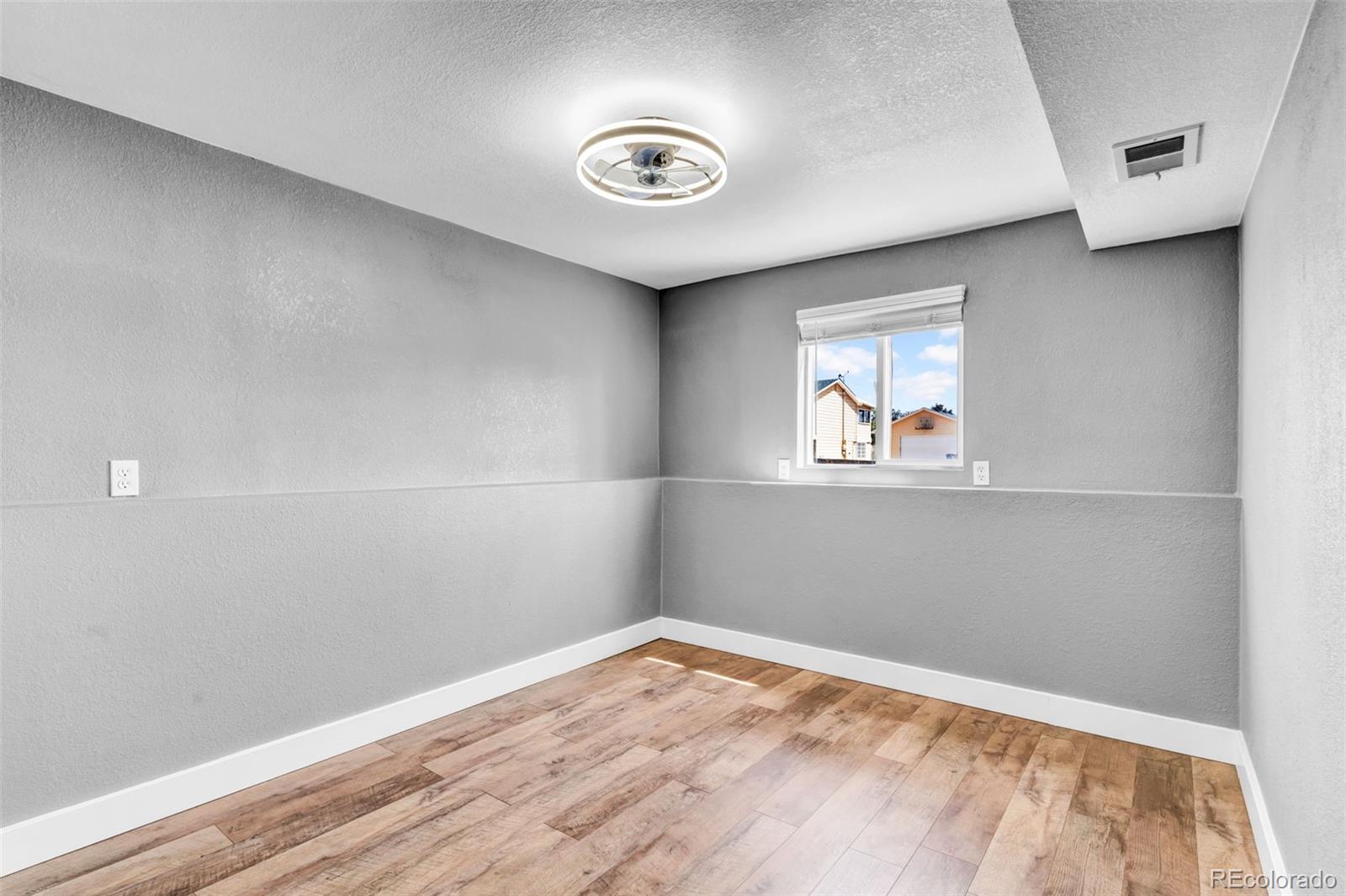 MLS Image #22 for 441 e 78th place,denver, Colorado