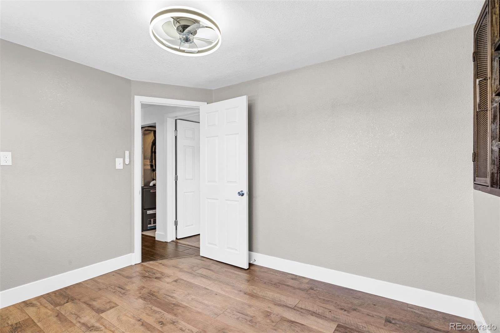 MLS Image #23 for 441 e 78th place,denver, Colorado
