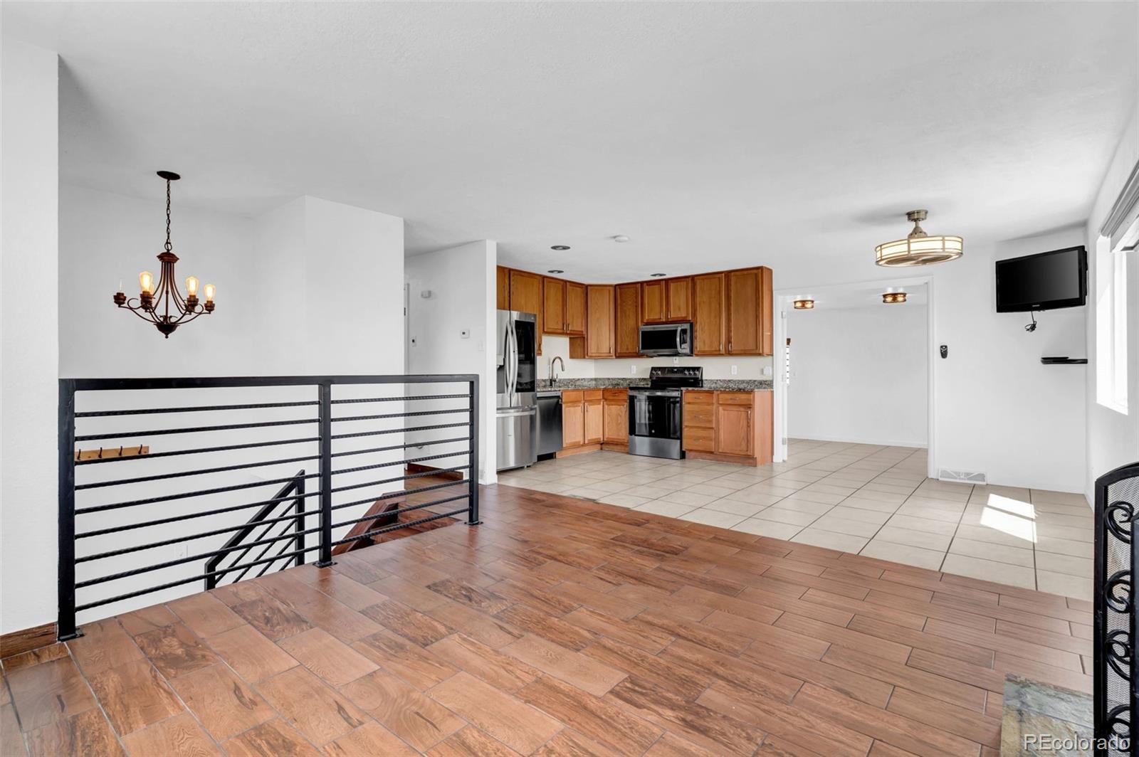 MLS Image #31 for 441 e 78th place,denver, Colorado