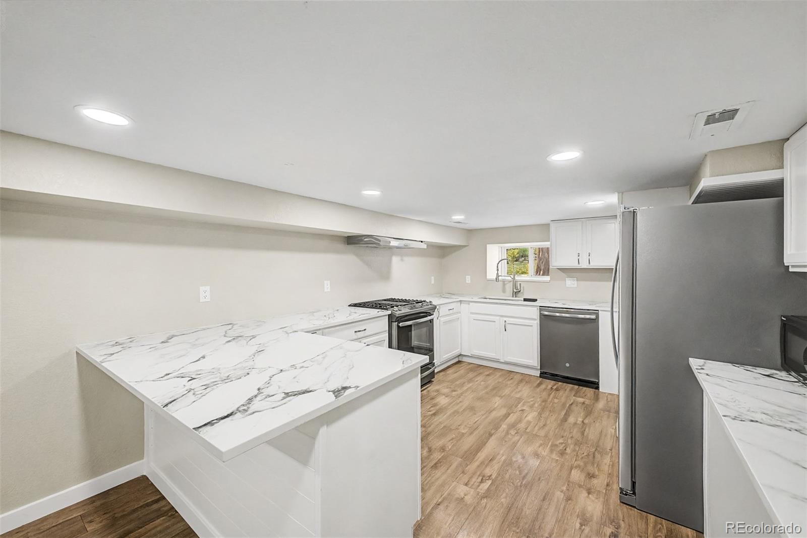 MLS Image #32 for 7005  geneva court,lakewood, Colorado