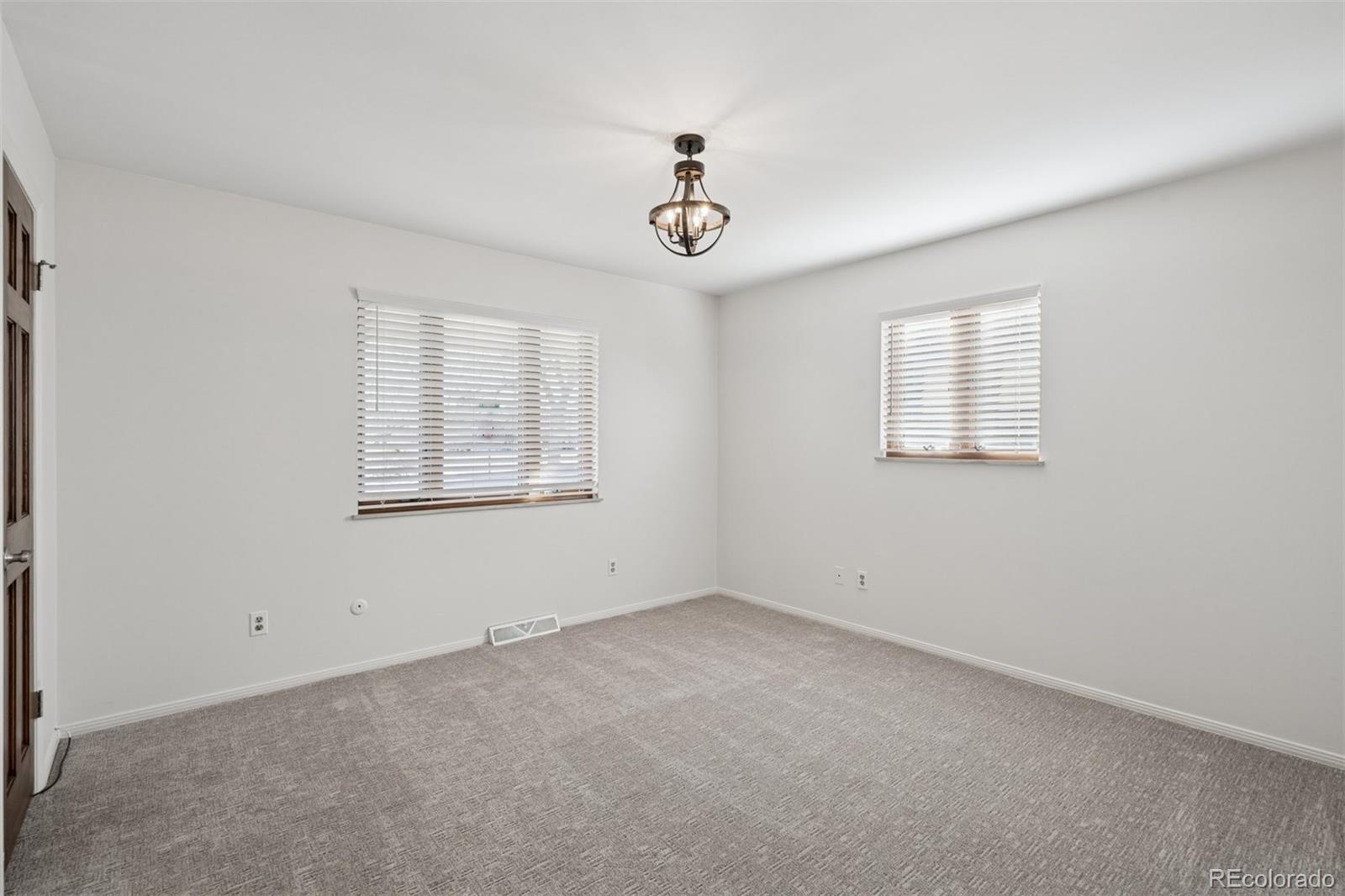 MLS Image #16 for 3390 s holly place,denver, Colorado