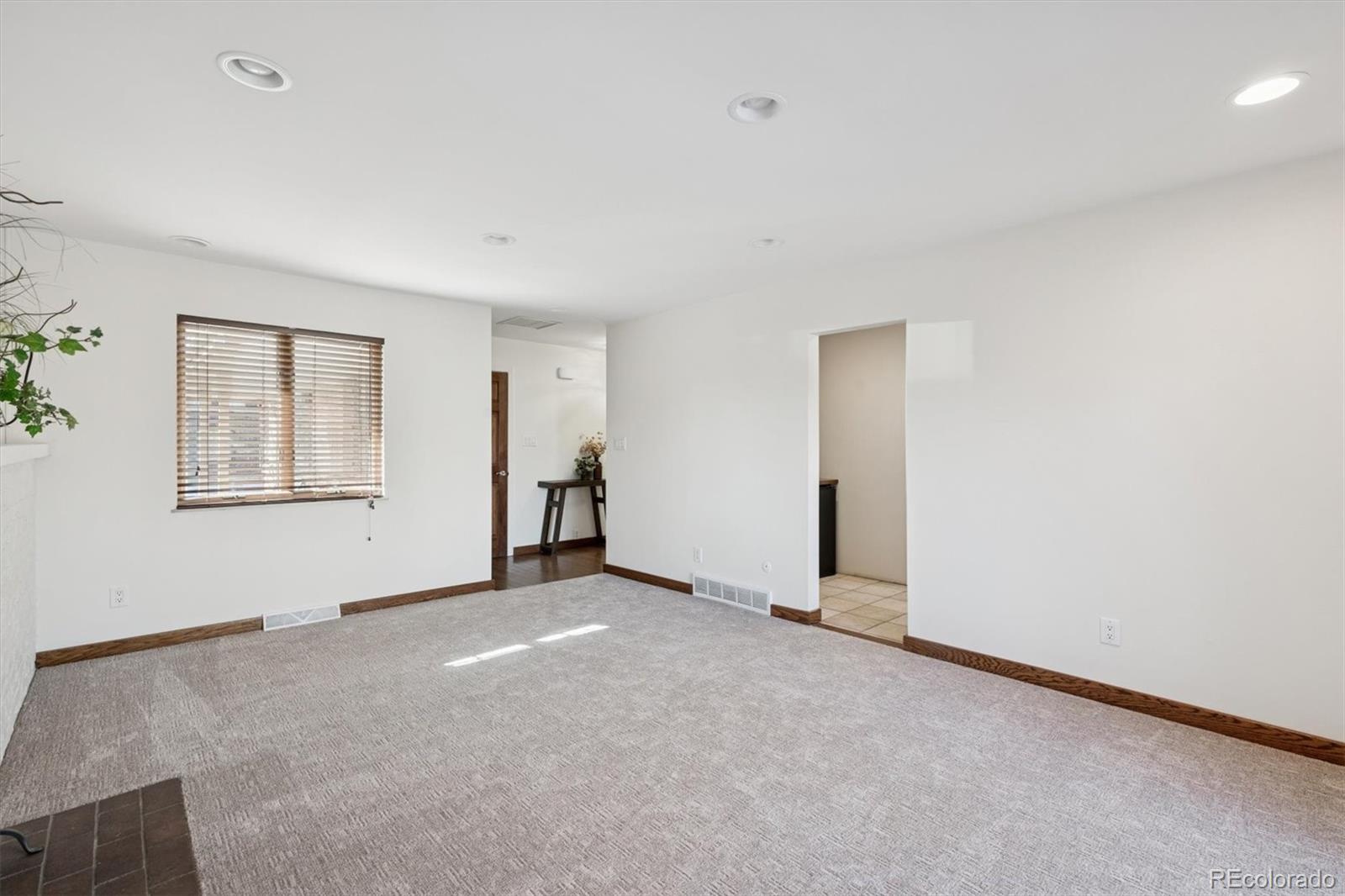 MLS Image #7 for 3390 s holly place,denver, Colorado