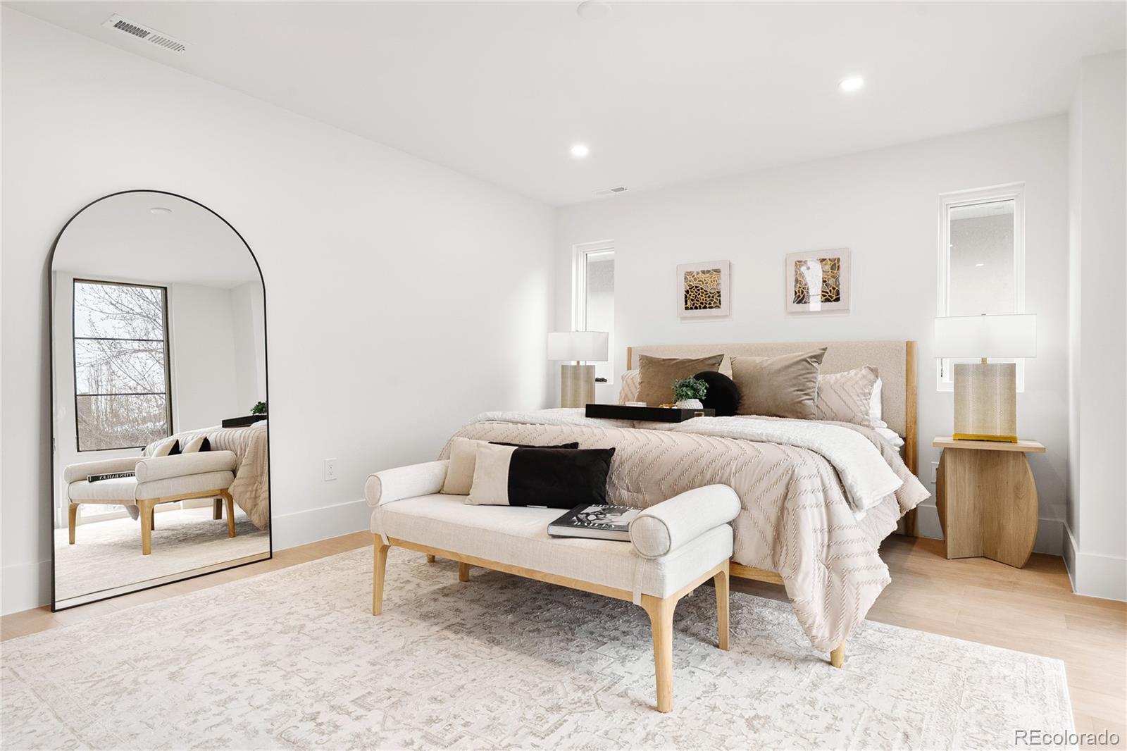 MLS Image #16 for 634 s race street,denver, Colorado