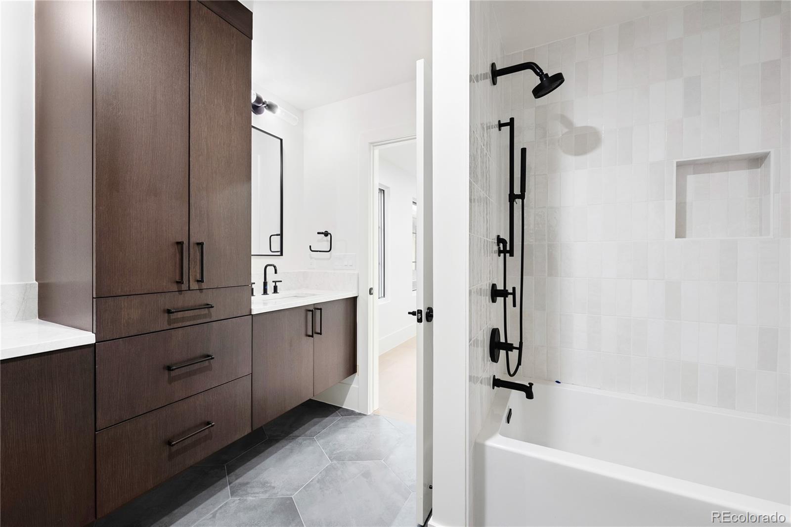 MLS Image #24 for 634 s race street,denver, Colorado