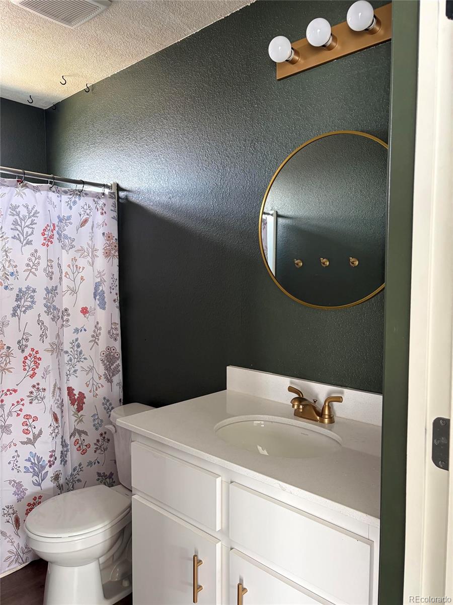 MLS Image #11 for 18211 e 51st avenue,denver, Colorado