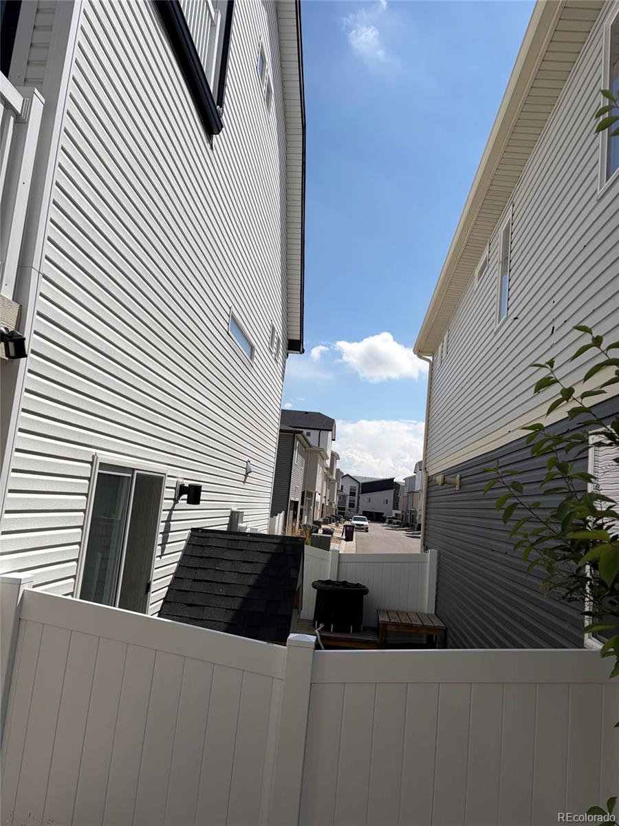 MLS Image #27 for 18211 e 51st avenue,denver, Colorado