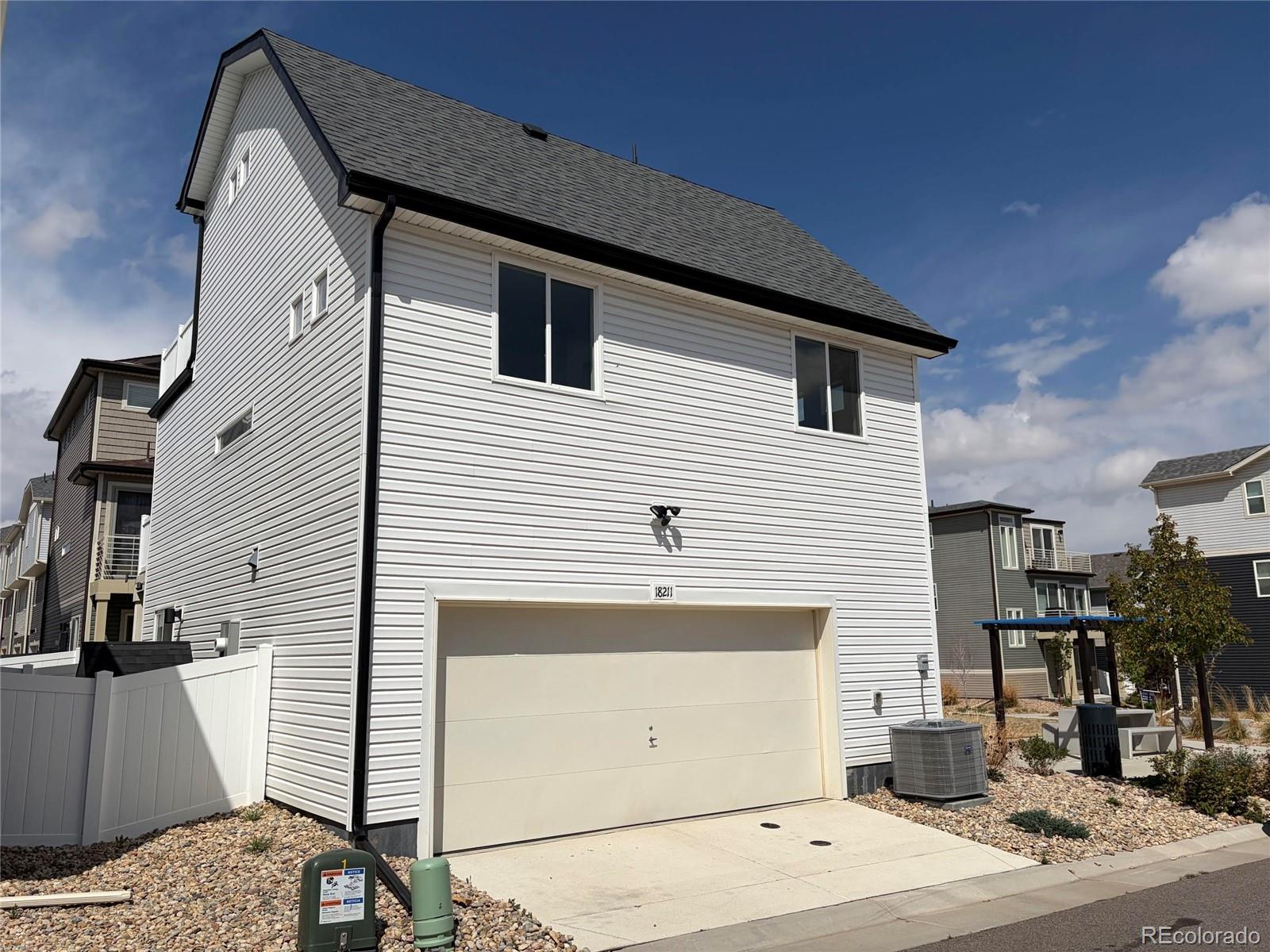 MLS Image #29 for 18211 e 51st avenue,denver, Colorado