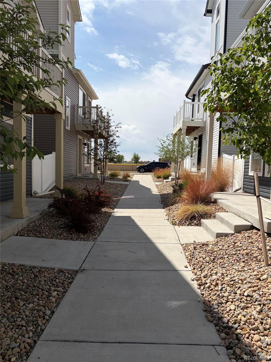MLS Image #33 for 18211 e 51st avenue,denver, Colorado
