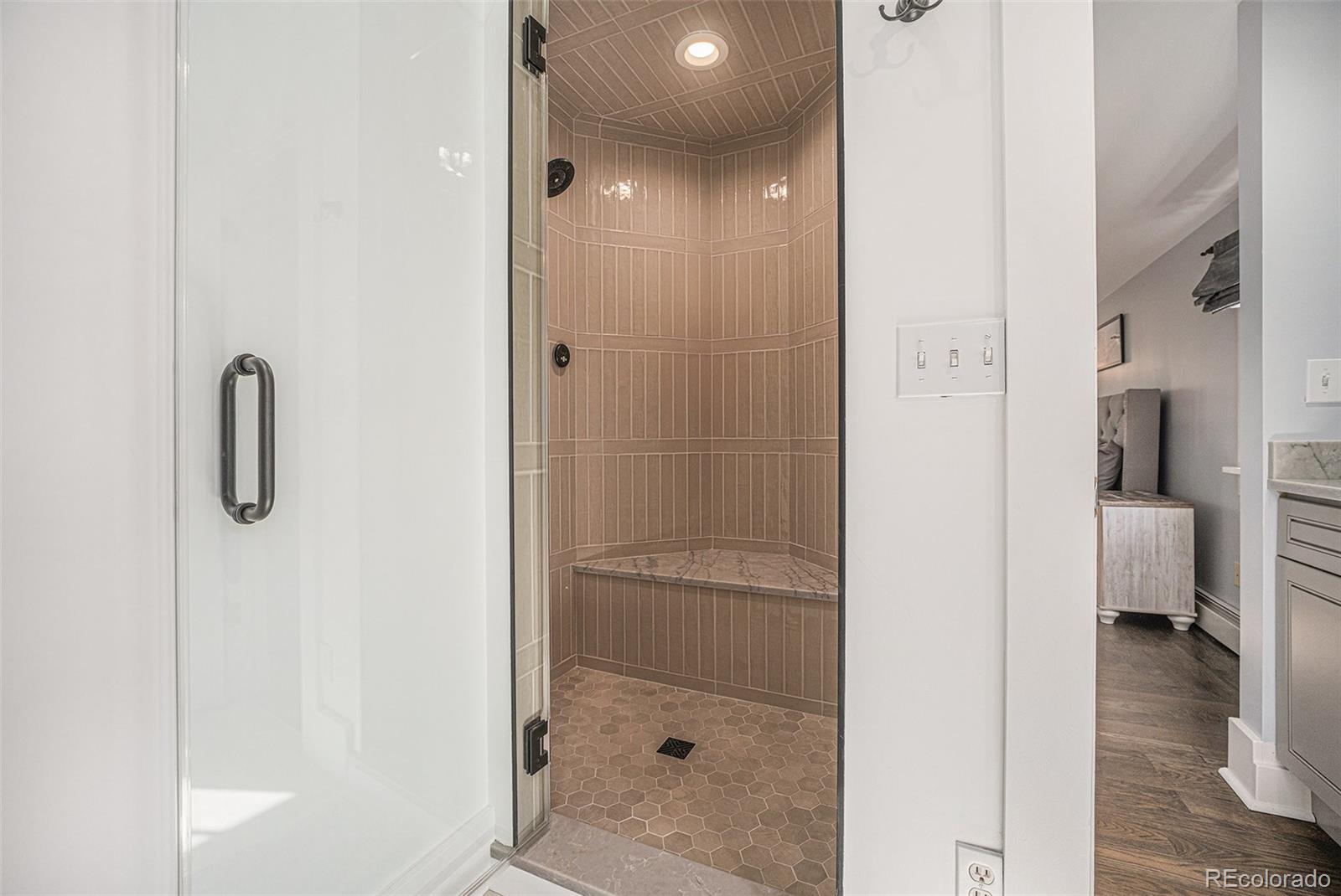 MLS Image #17 for 726 s corona street,denver, Colorado