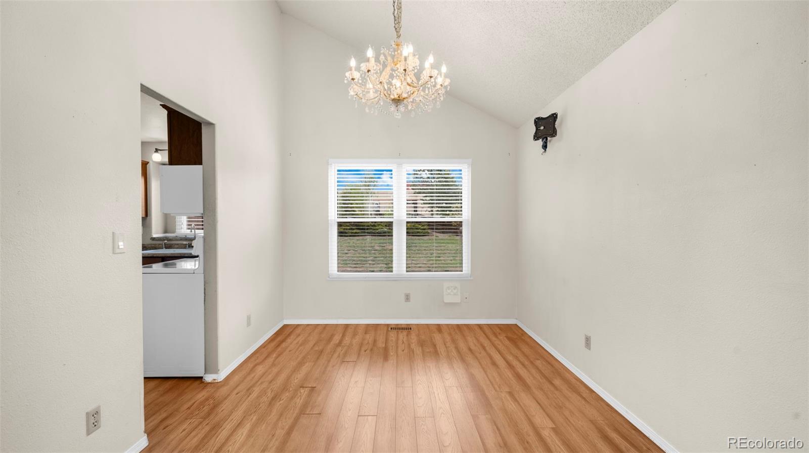 MLS Image #5 for 5040  culpepper court,colorado springs, Colorado