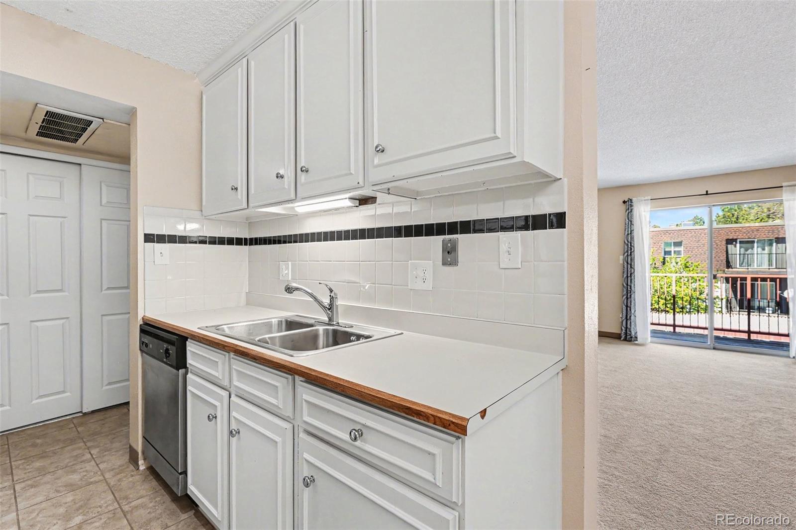 MLS Image #4 for 7755 e quincy avenue,denver, Colorado