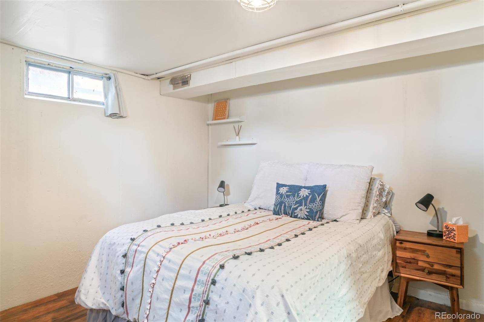 MLS Image #17 for 1540 s dale court,denver, Colorado