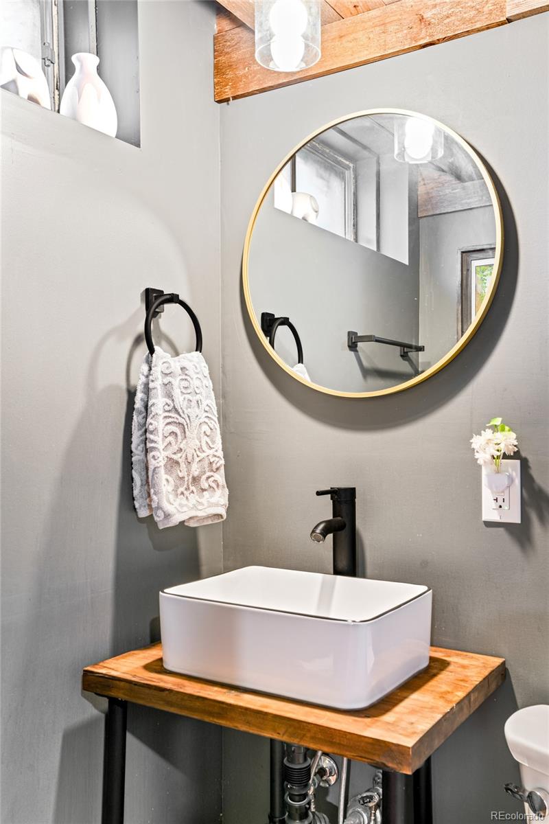 MLS Image #19 for 1540 s dale court,denver, Colorado
