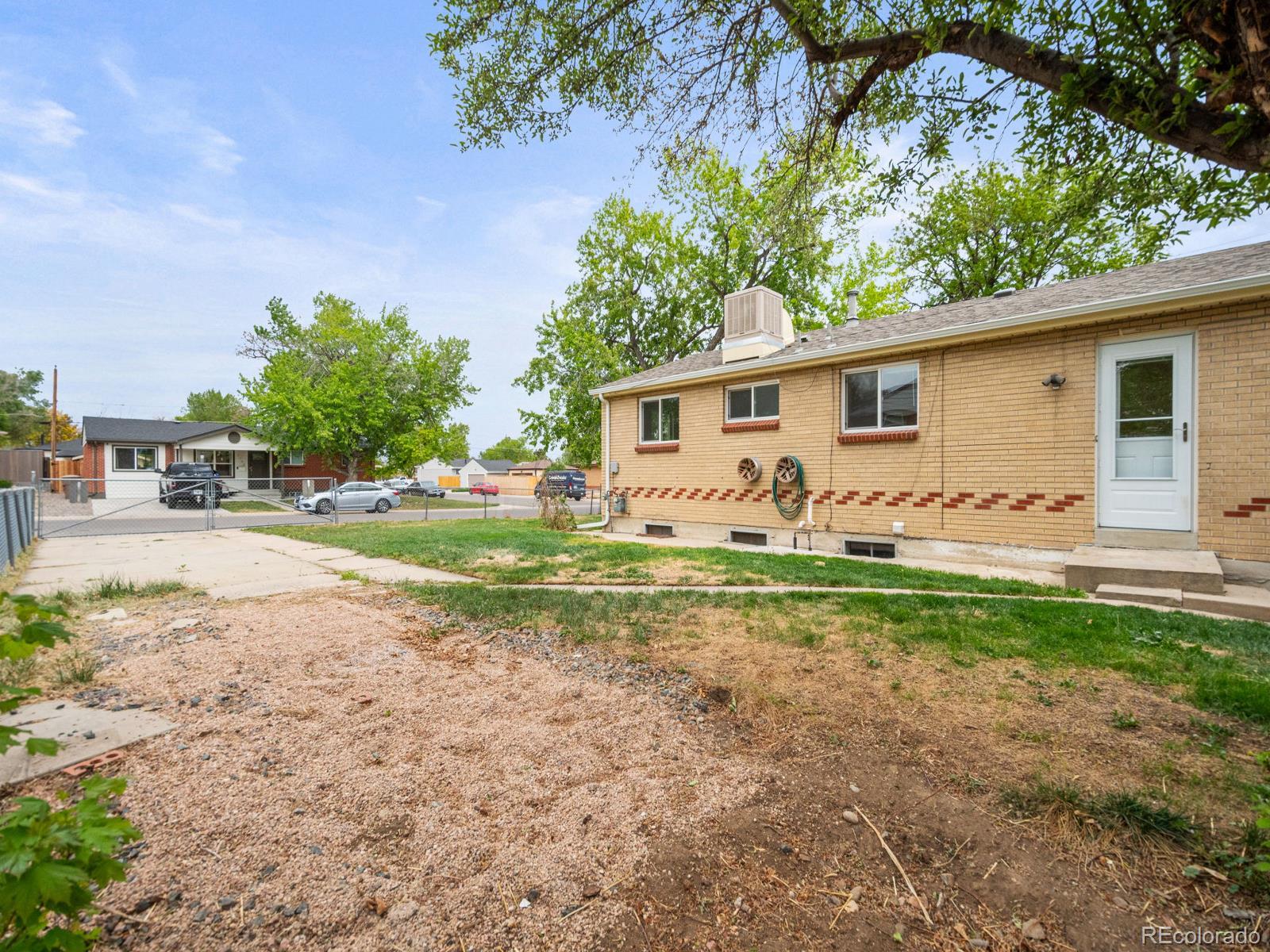 MLS Image #28 for 2161  meadowbrook drive,denver, Colorado