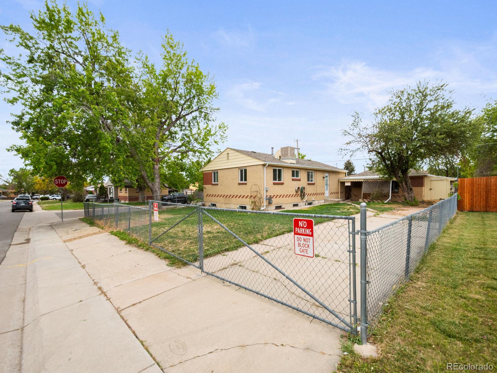 MLS Image #3 for 2161  meadowbrook drive,denver, Colorado