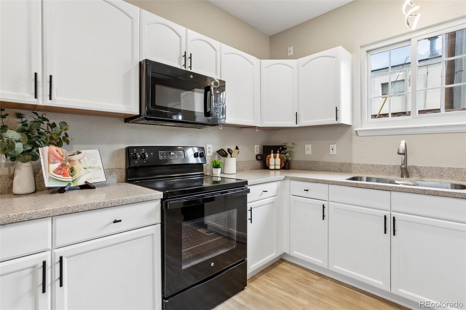 MLS Image #6 for 6065  wadsworth boulevard,arvada, Colorado